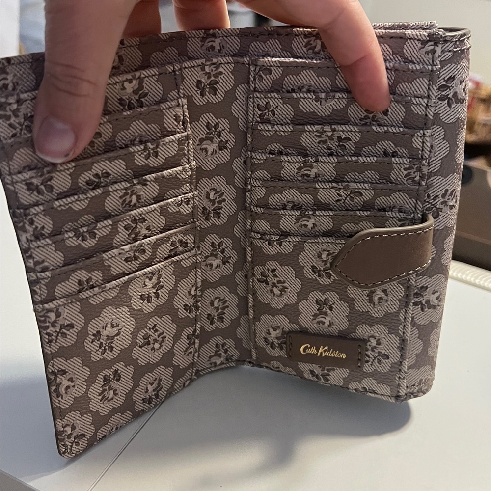 Cath Kidston Women's Floral Pattern Fold-Over Wallet - Blush - Picture 3 of 4